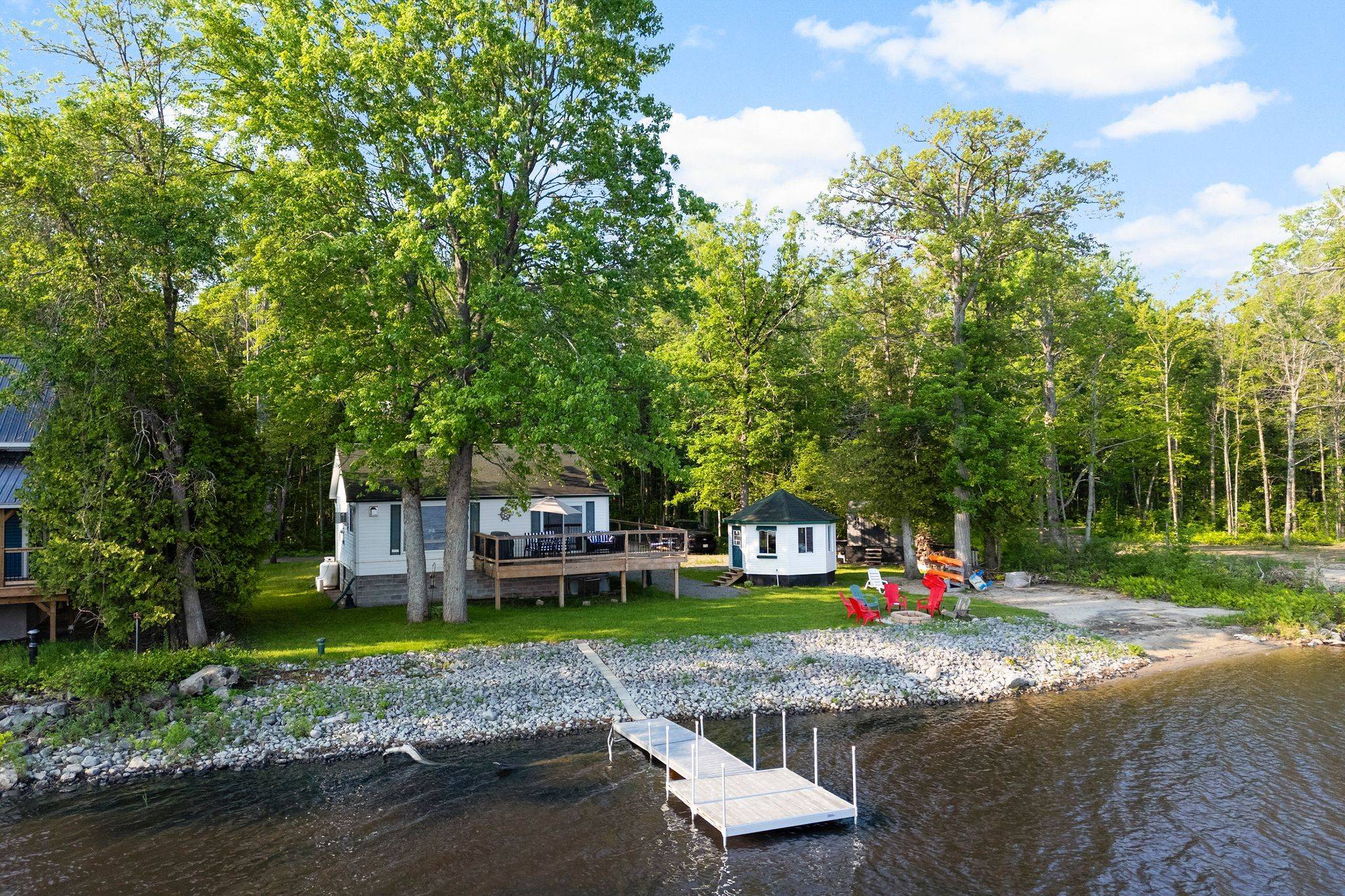 Horton, ON K7V 3Z8,339 Leavoy LN