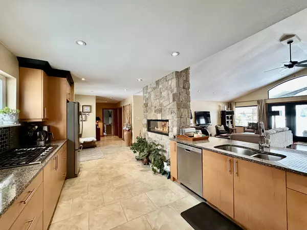 Kincardine, ON N2Z 1B9,203 Campbell CRES