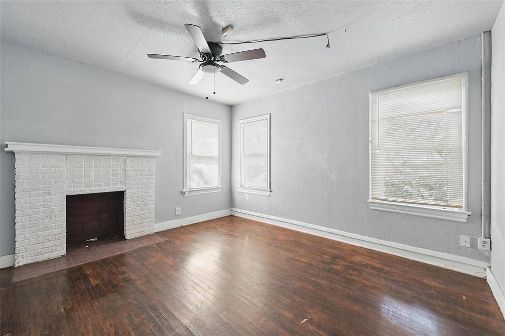Fort Worth, TX 76105,2813 E Rosedale Street