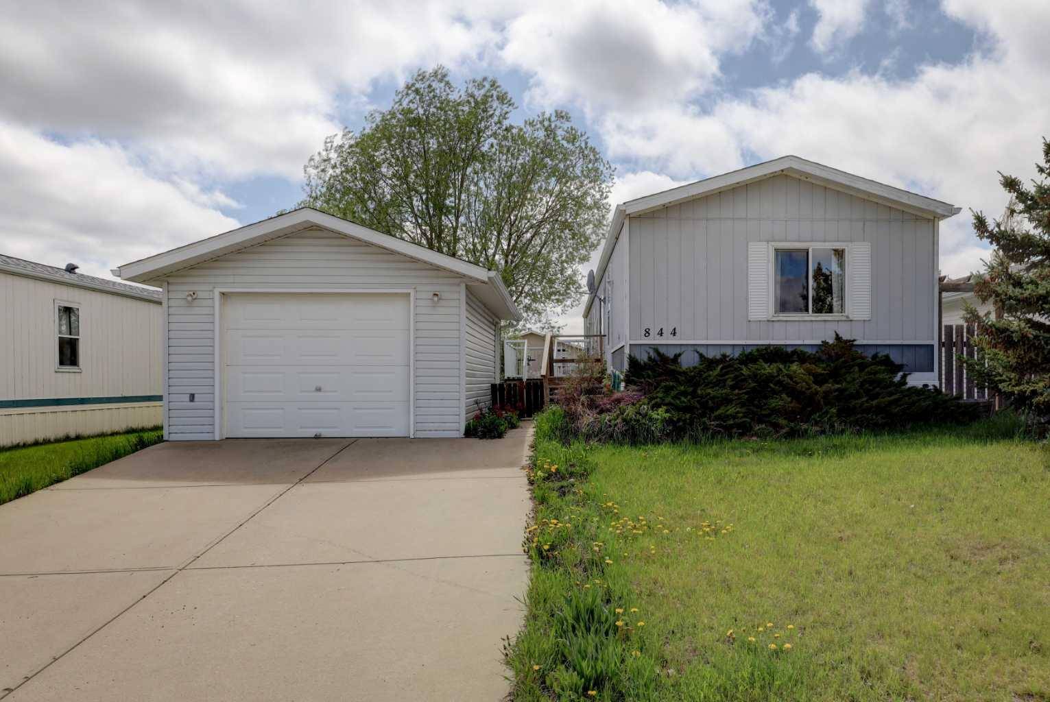 Irricana, AB T0M 1B0,844 Madison DR