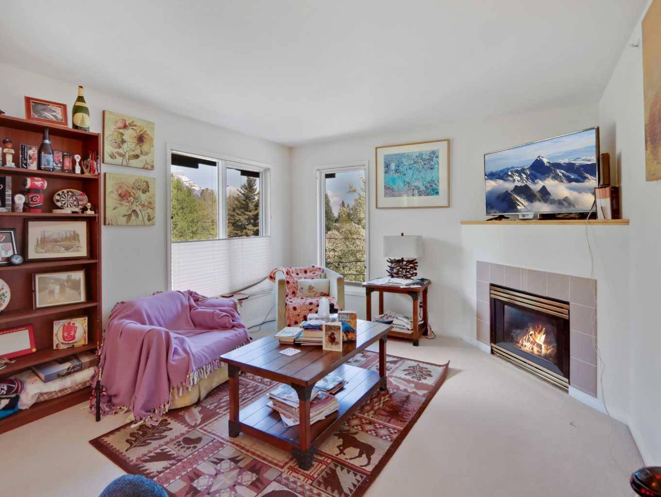 Canmore, AB T1W2E3,704 8TH AVE #12