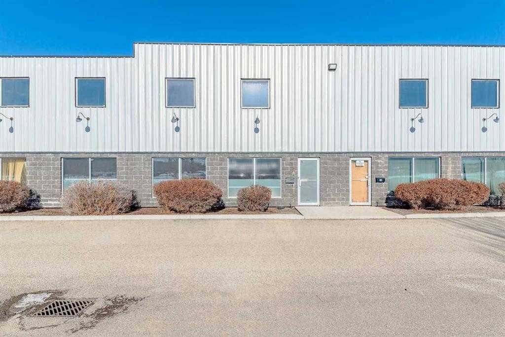 5610 46 ST Southeast #14, Calgary, AB T2C 4P9