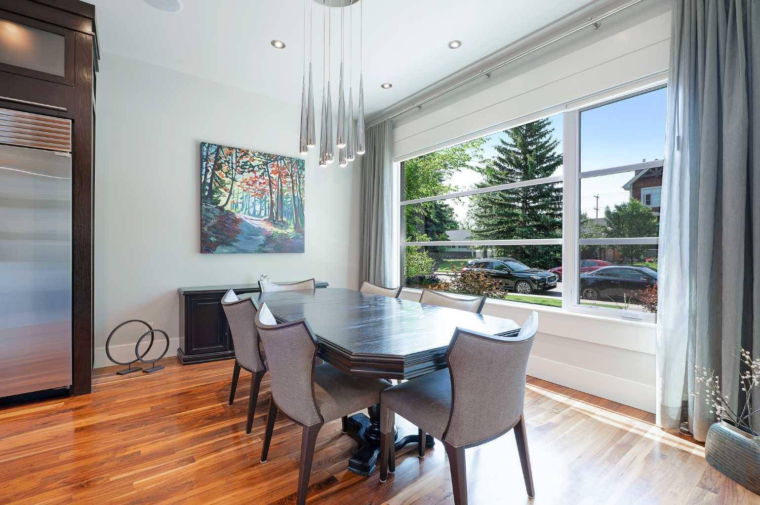 Calgary, AB T2T 2T9,1742 49 AVE Southwest