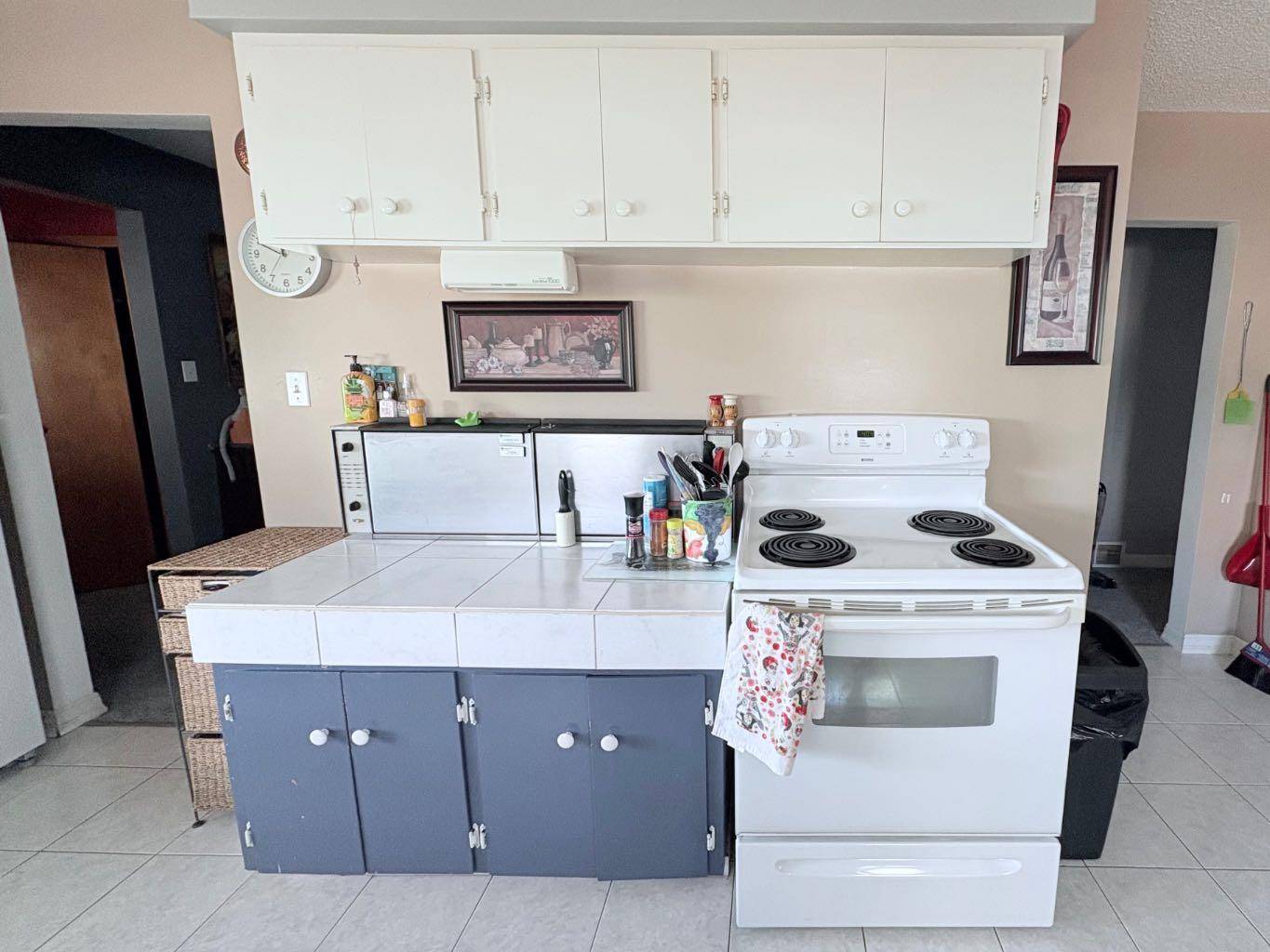 Oyen, AB T0J2J0,506 Main ST