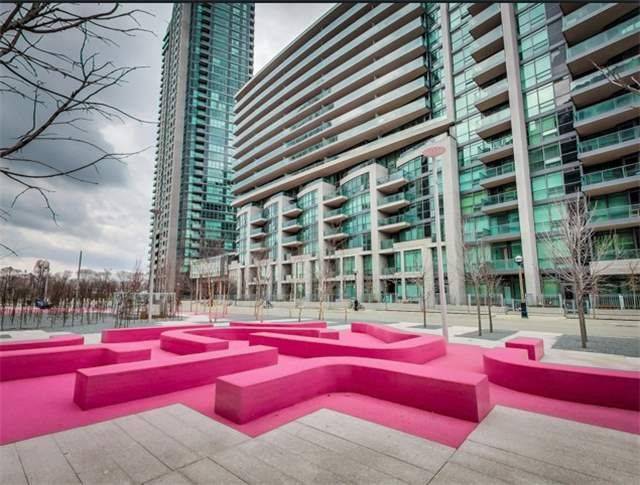 Toronto C01, ON M5V 4A1,209 Fort York BLVD #1568