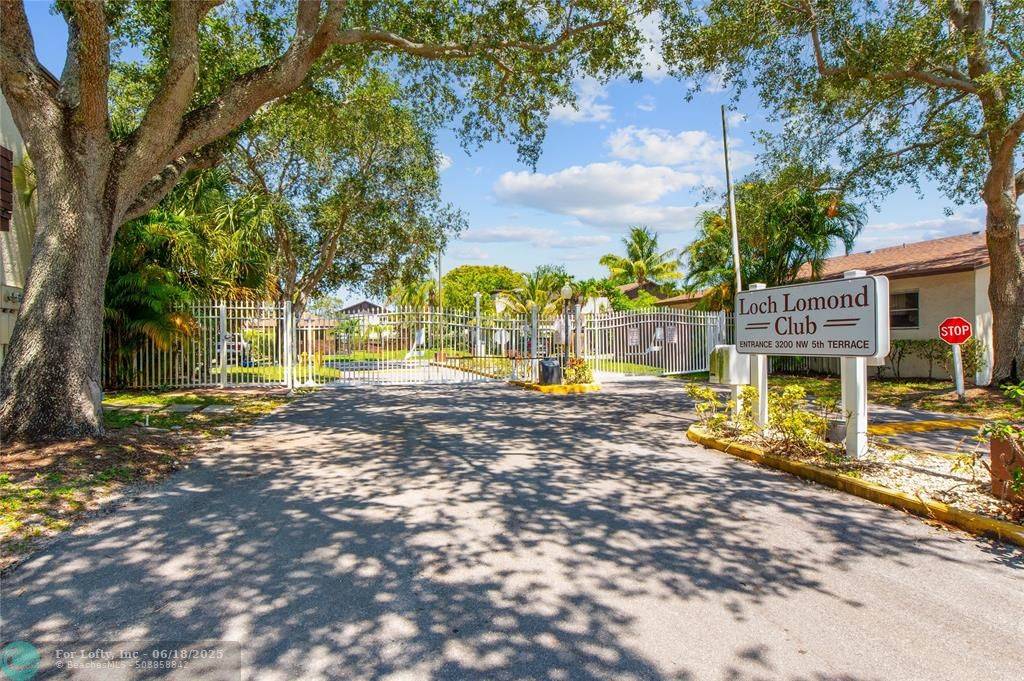 Pompano Beach, FL 33064,3200 NW 5th Ter  #14