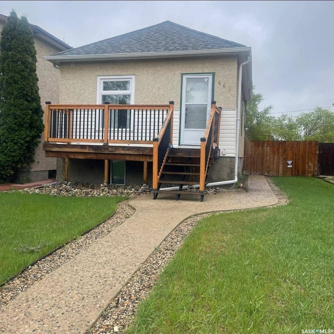 445 York STREET, Regina, SK S4R 4W7