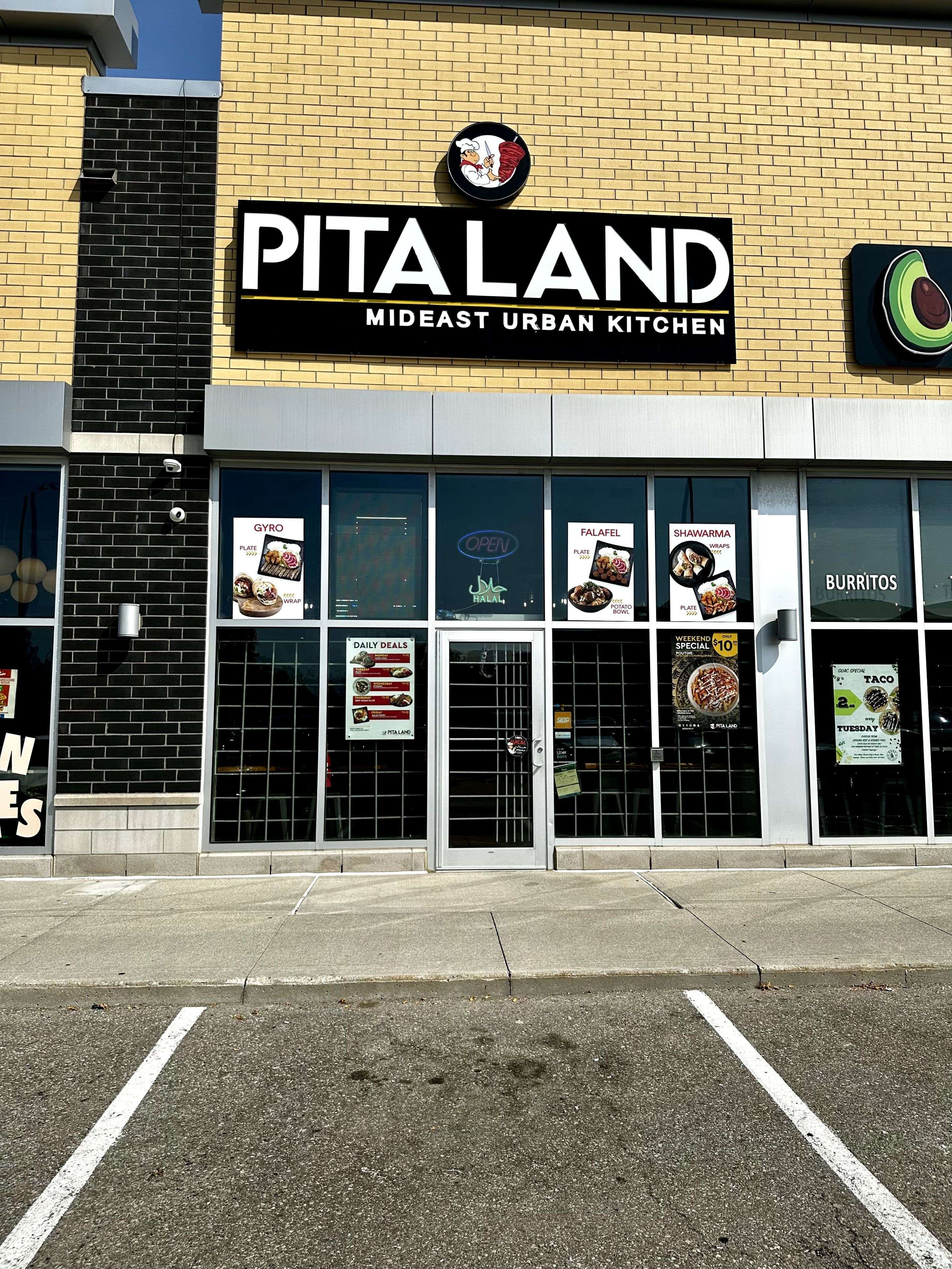 Mississauga, ON L5T 2Z3,70 World DR ##A6