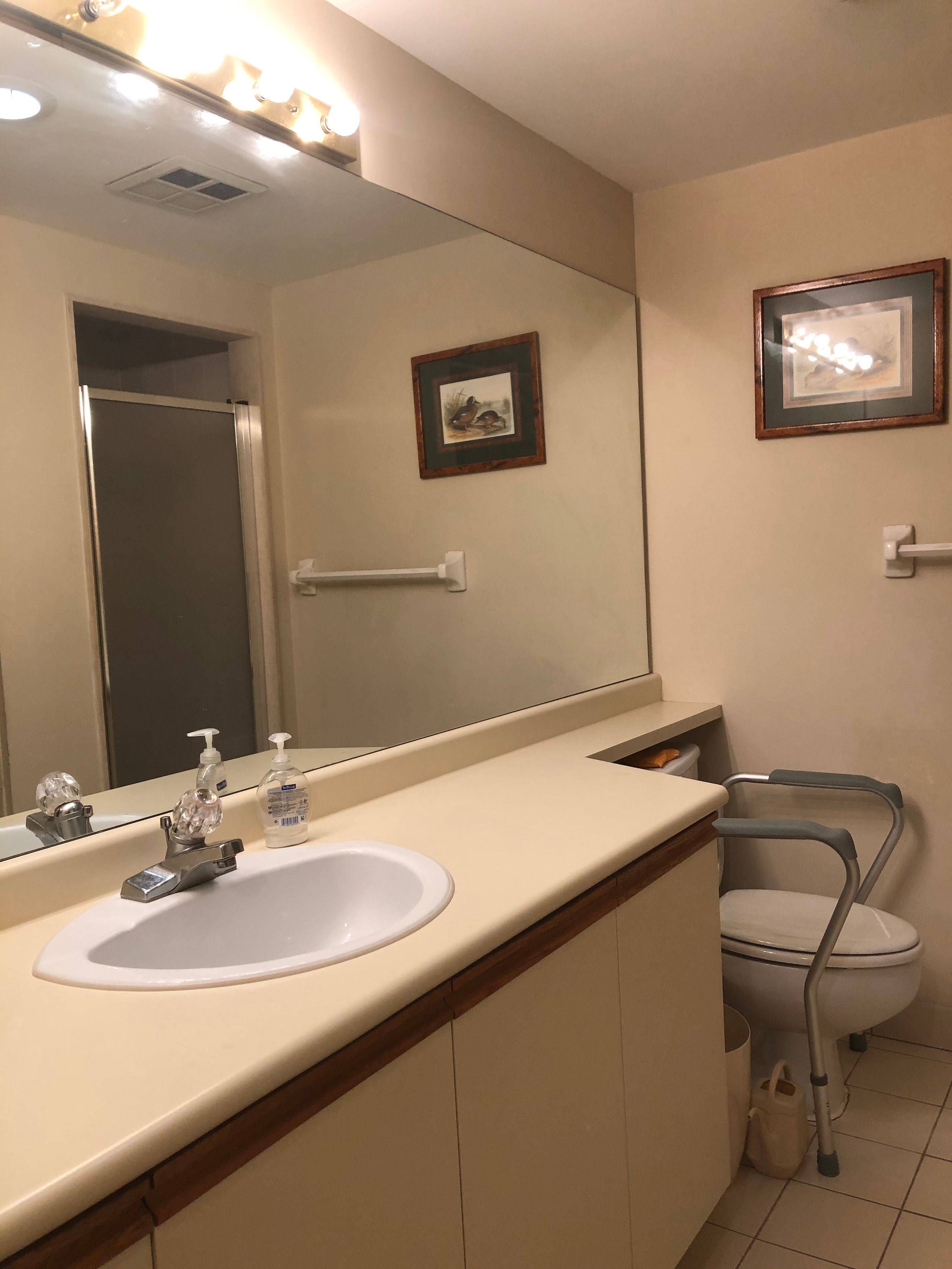 Toronto W10, ON M9W 6X8,6 Humberline DR #217