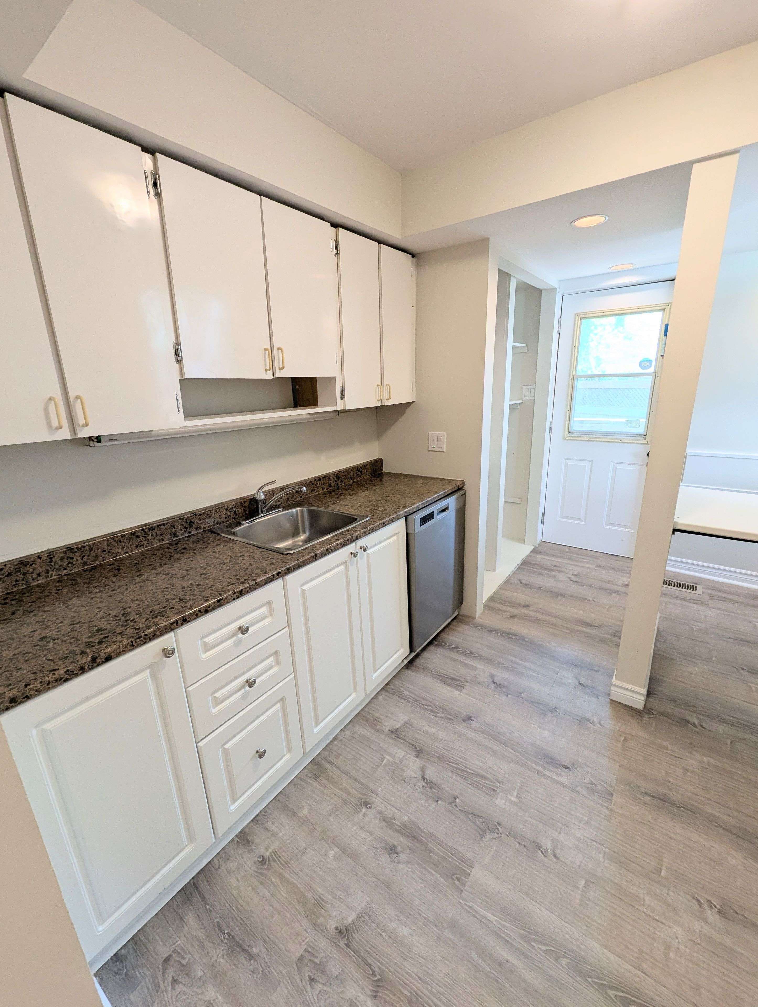 Lower Town - Sandy Hill, ON K1N 8N9,8 Robinson AVE