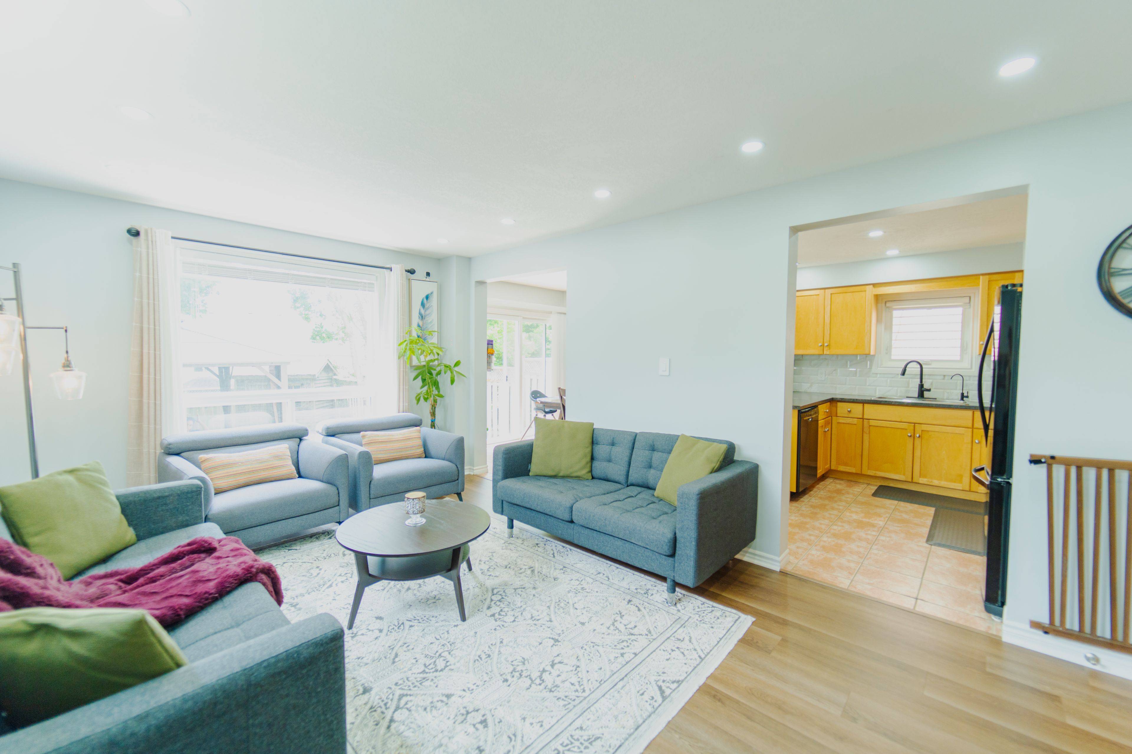 Cambridge, ON N3C 4H5,3 Marcy CRES