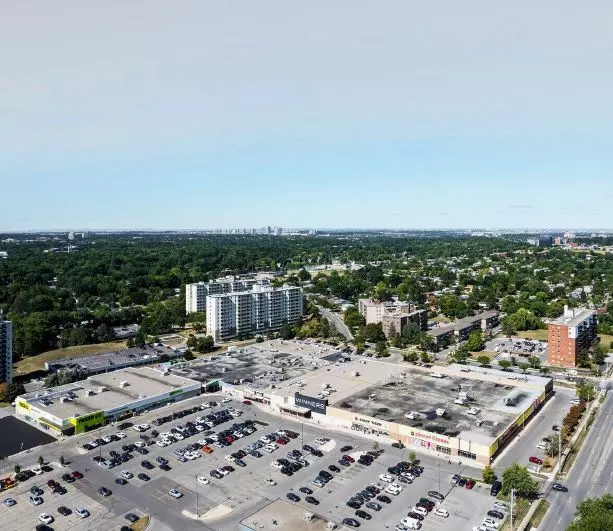 Mississauga, ON L5C 1C6,1151 Dundas ST W #9