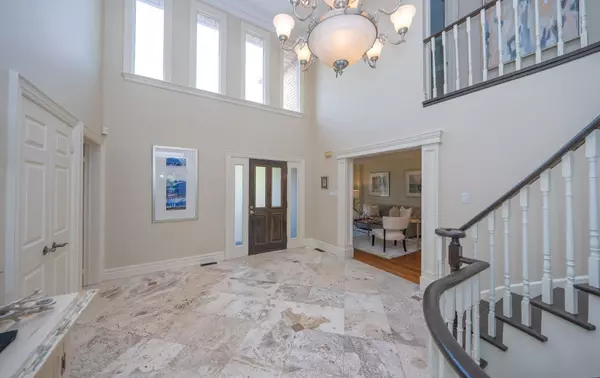 Vaughan, ON L4J 7L9,53 Hefhill CT