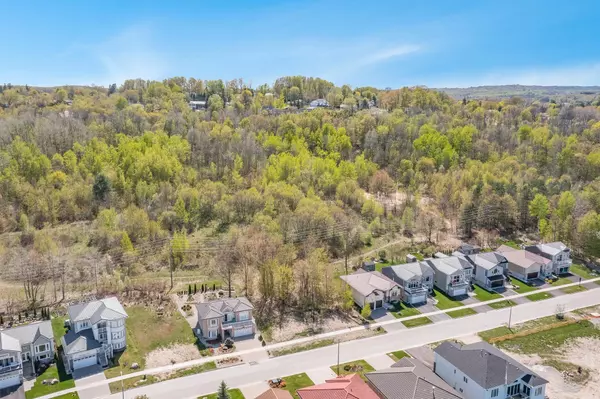 Midland, ON L4R 0E2,614 Taylor DR