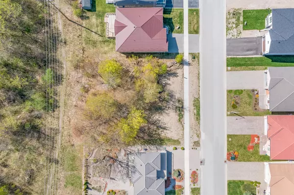Midland, ON L4R 0E2,614 Taylor DR