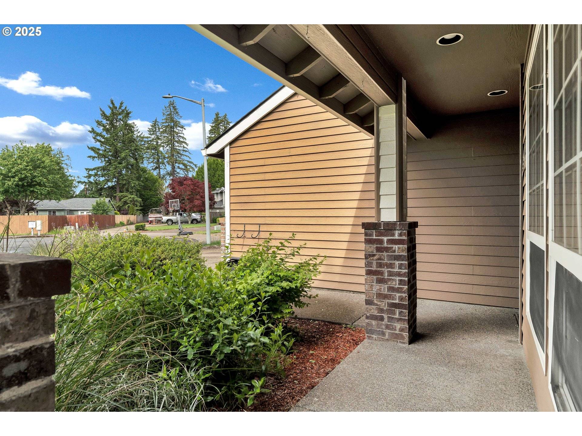 Hillsboro, OR 97124,3088 NE 1ST CT