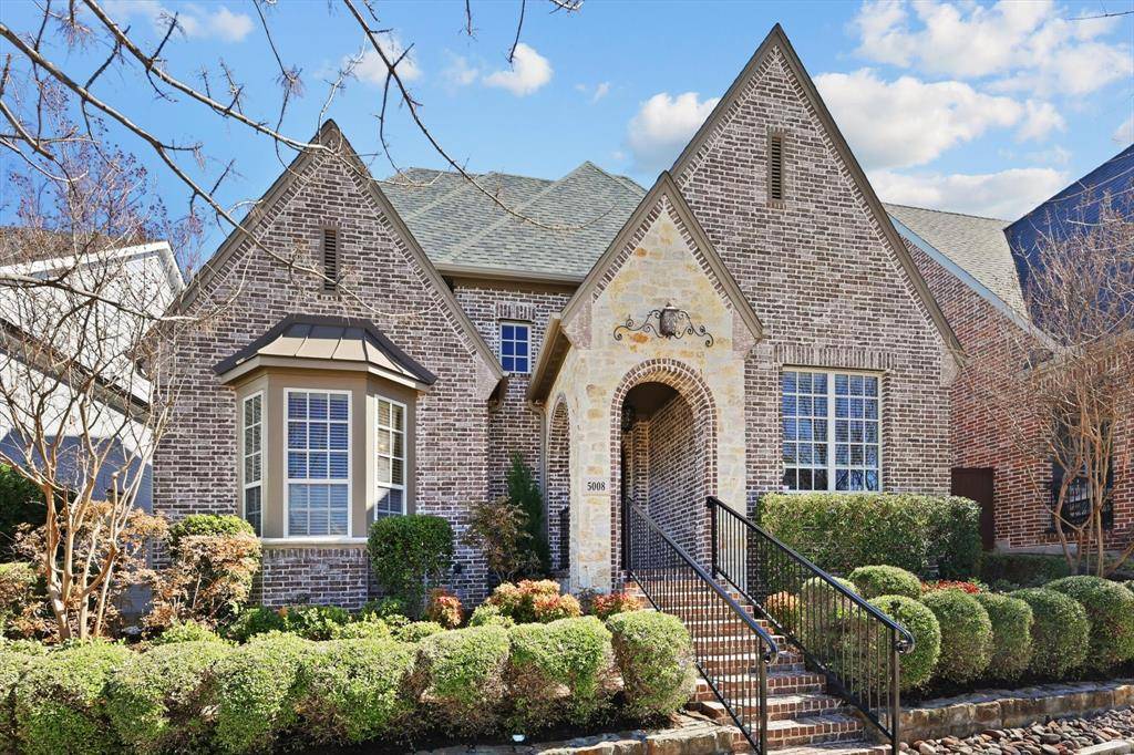 5008 Dickens Lane,  Carrollton,  TX 75010