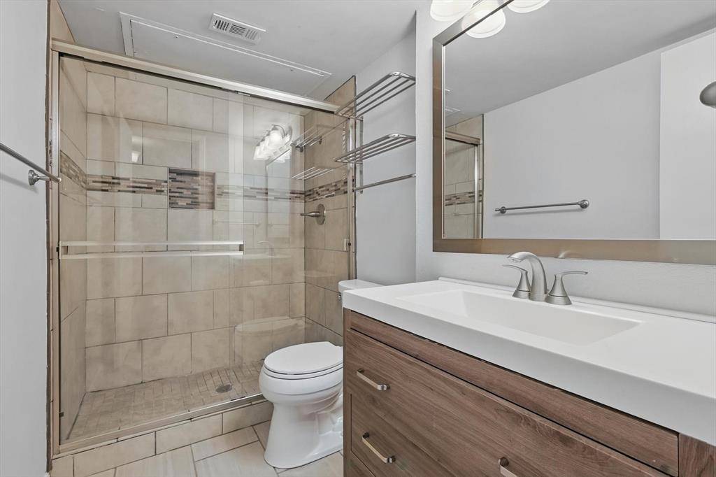 Dallas, TX 75248,5335 Bent Tree Forest Drive #131