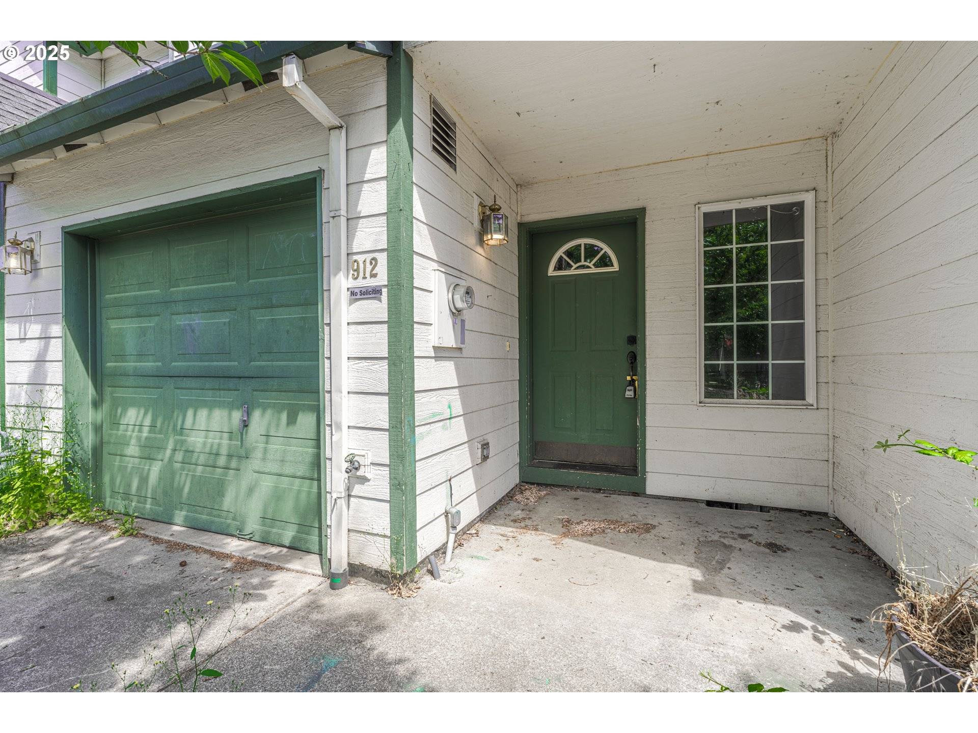 Portland, OR 97233,912 SE 193RD AVE