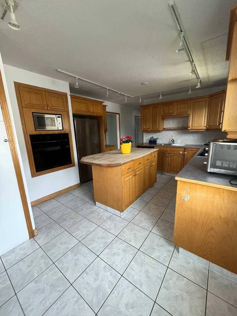 Jasper, AB T0E 1E0,810 Tonquin ST