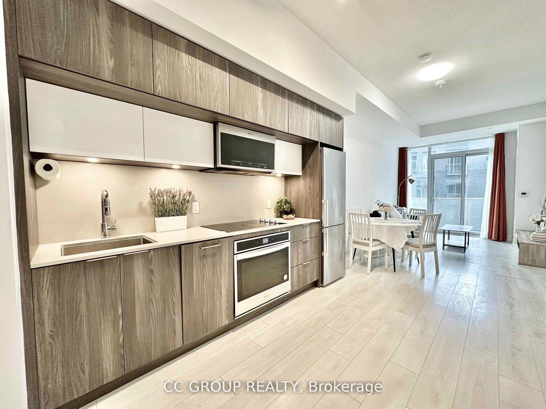 Toronto C15, ON M2J 0H6,25 Adra Grado WAY #505