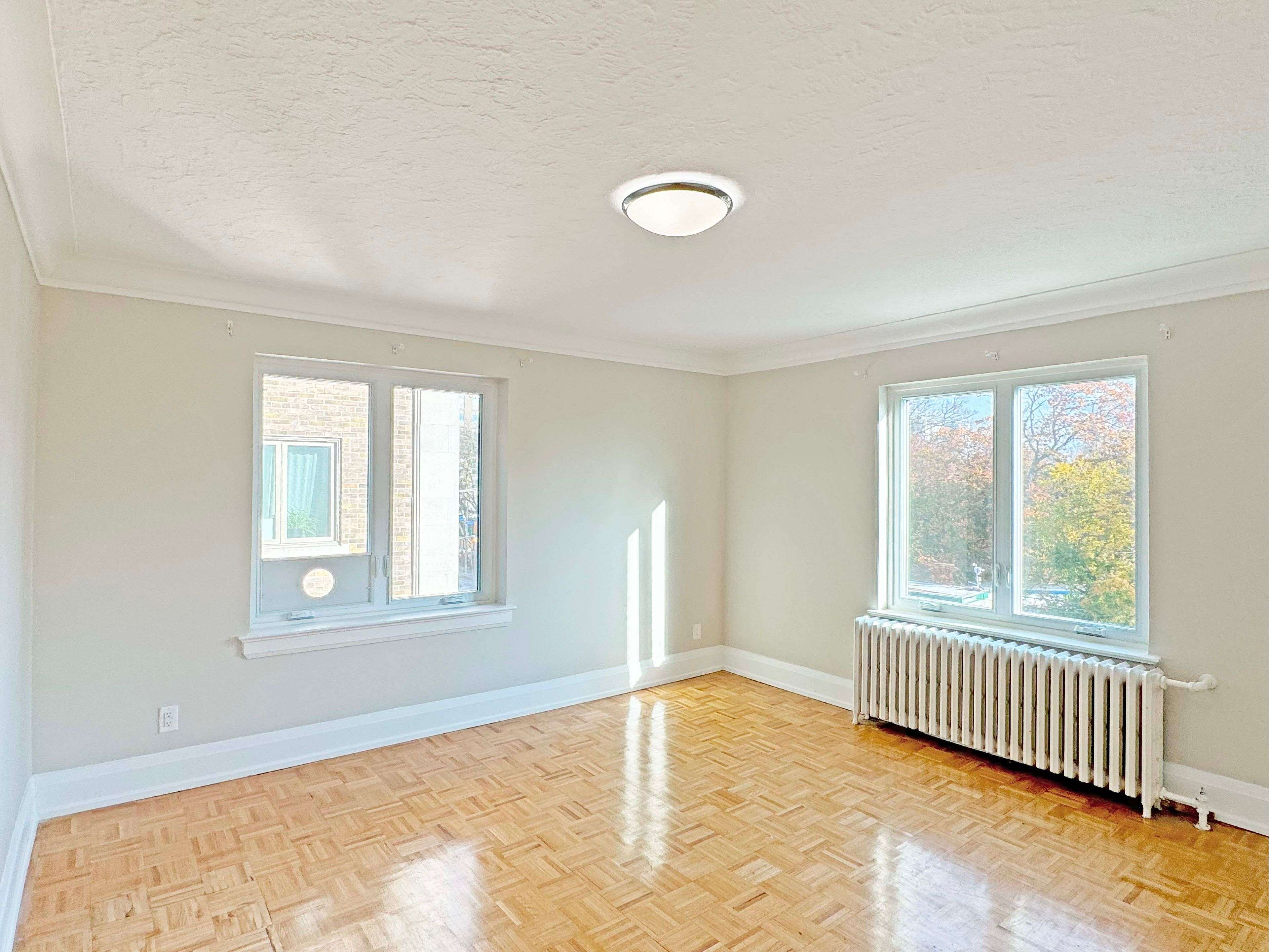 Toronto C02, ON M4V 2H4,394 Avenue RD #602