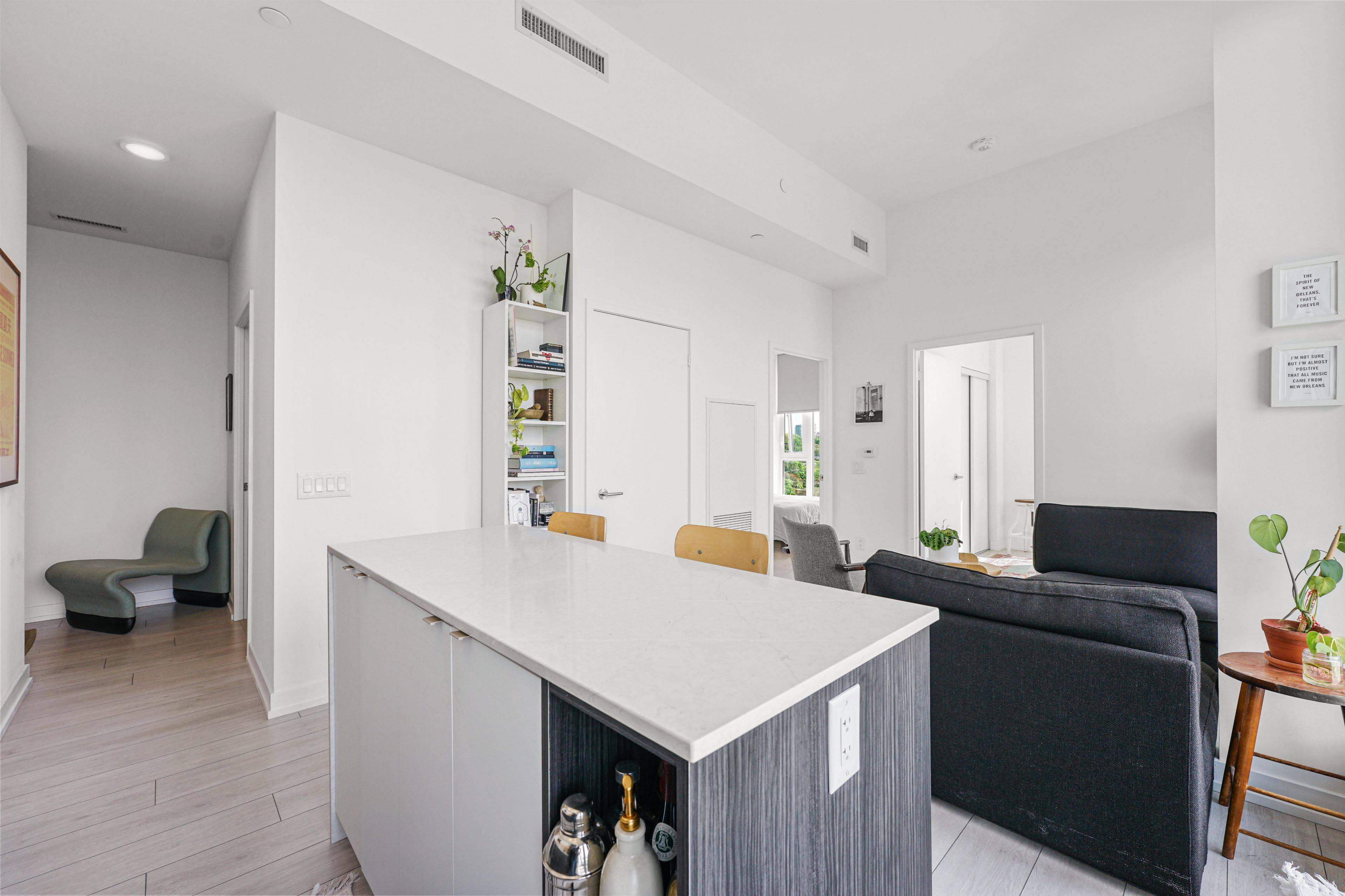 Toronto C02, ON M6G 0B8,500 Dupont ST #815