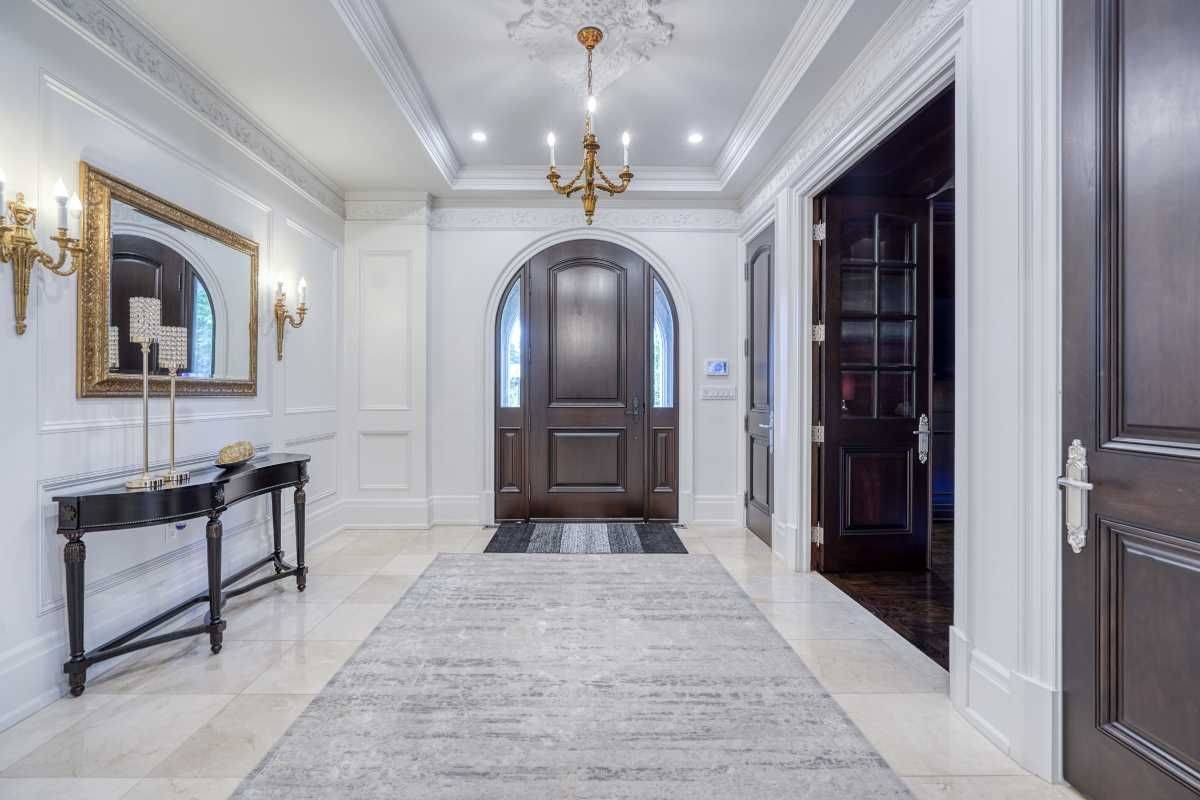 Toronto C13, ON M3B 1M3,5 Swiftdale PL