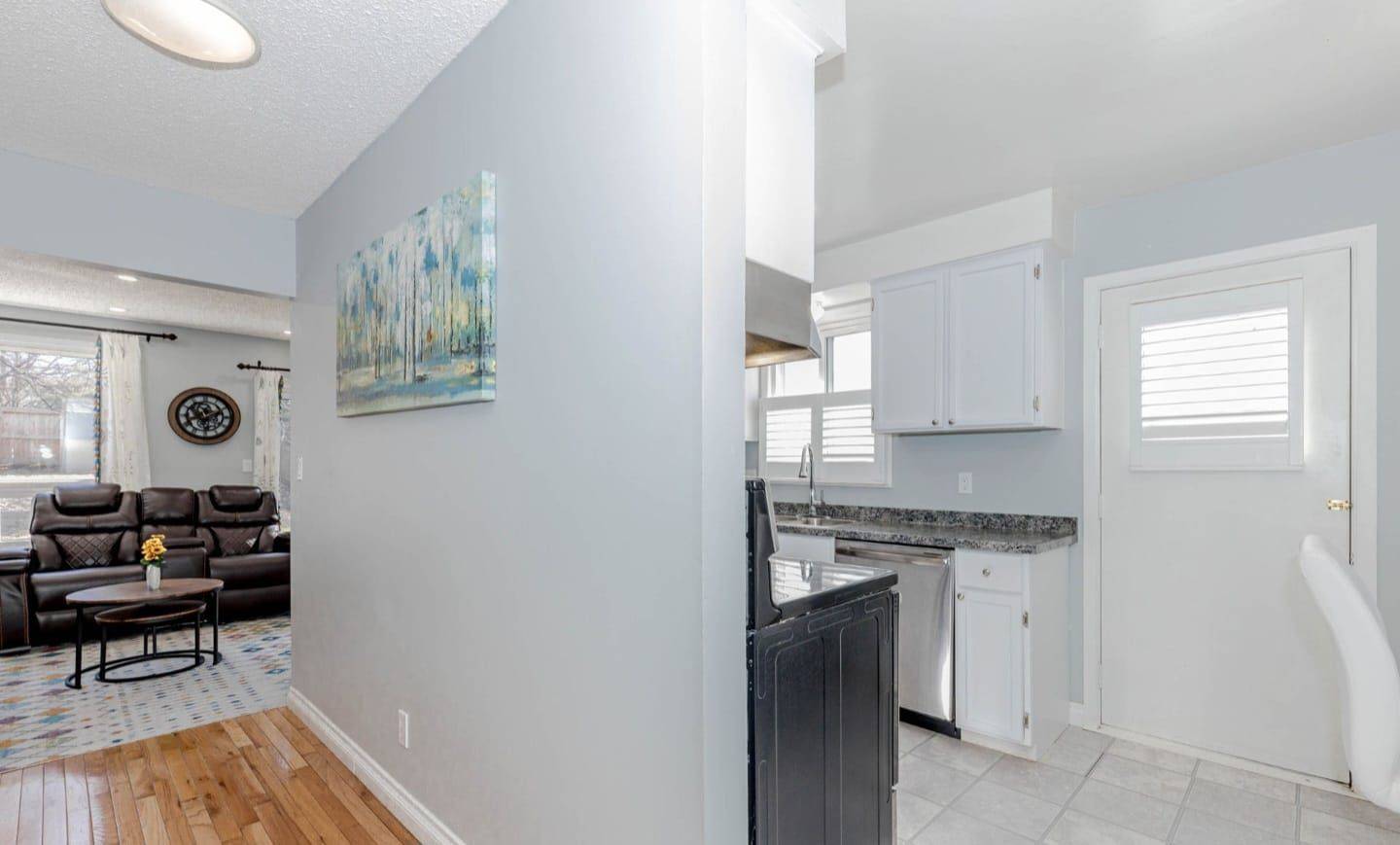 Oshawa, ON L1J 7X9,17 Overbank DR