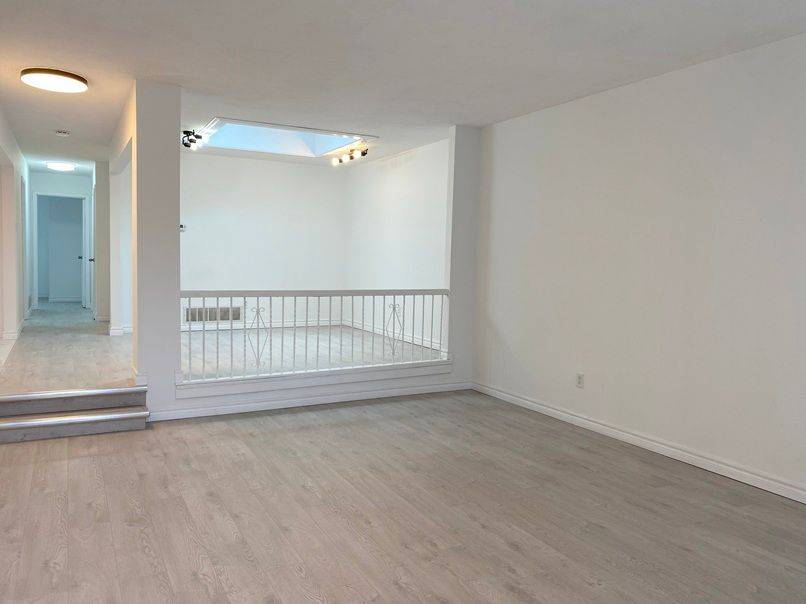 Toronto E07, ON M1S 3M5,90 Petworth CRES
