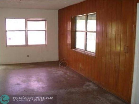 Vero Beach, FL 32962,330 8th Ct