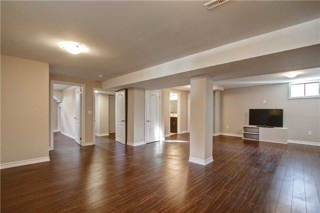 Richmond Hill, ON L4C 2M9,21 Cartier CRES #Bsmt