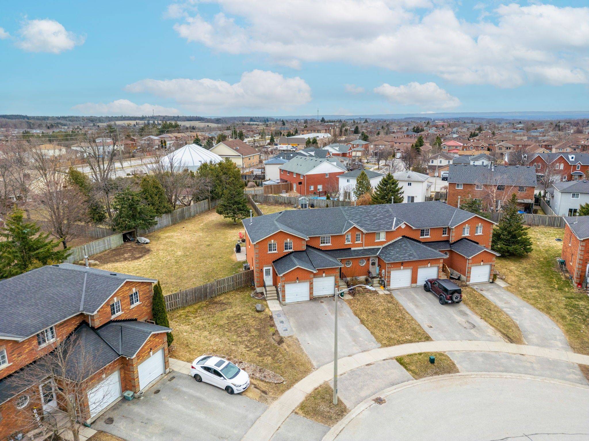Barrie, ON L4N 9L2,101 Black Cherry CRES