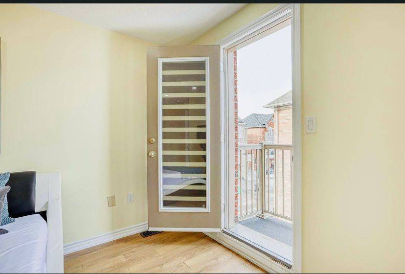 Brampton, ON L6Z 0J3,26 Sprucewood RD