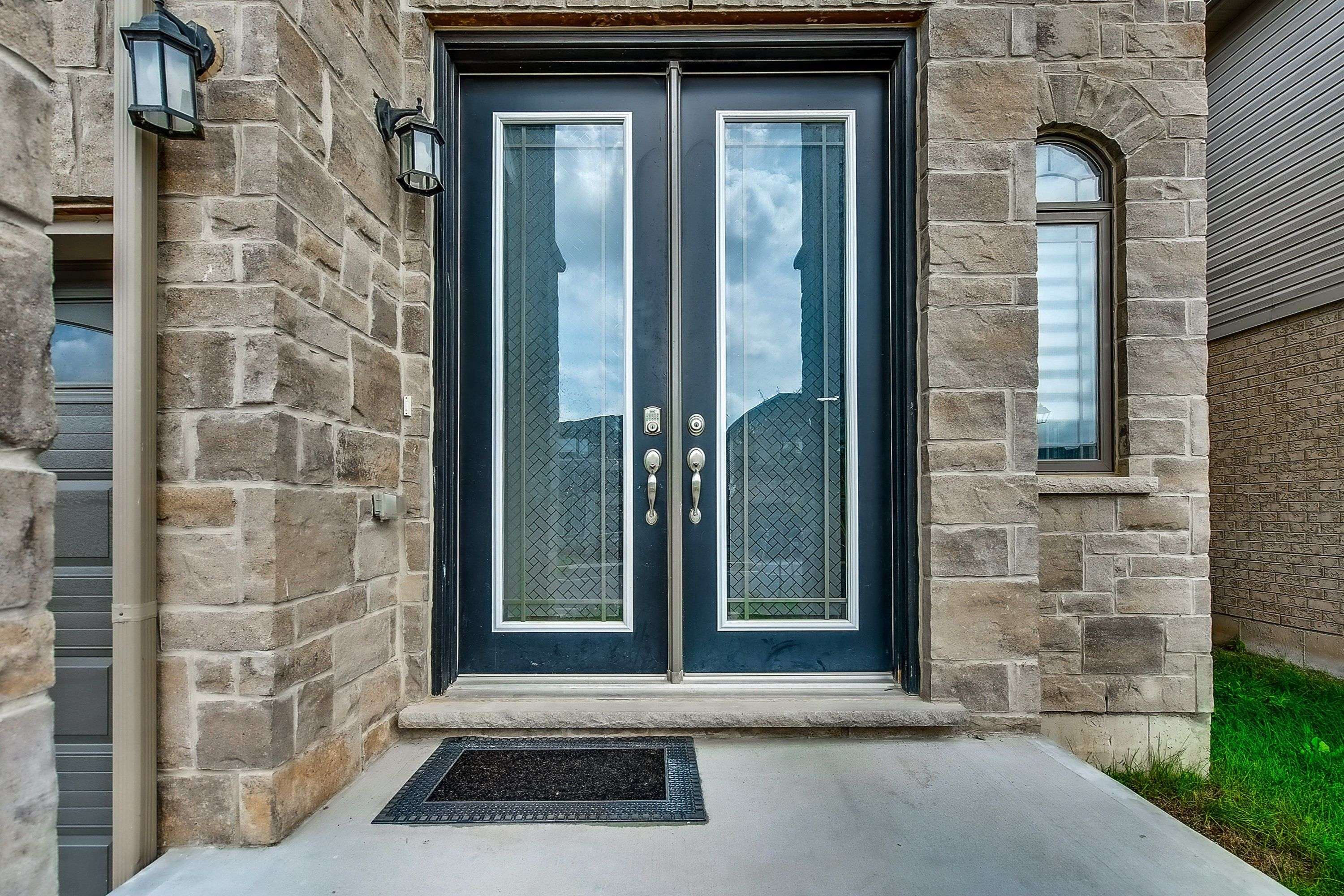 Brantford, ON N3T 0S1,84 COOKE AVE