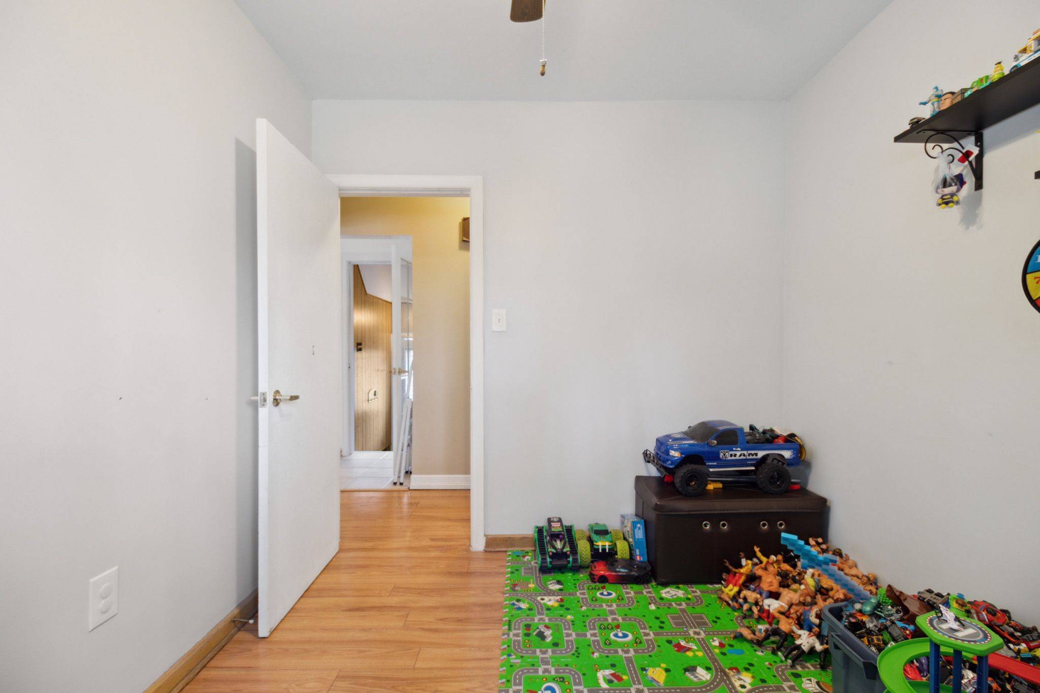 31 Thompson AVE, St. Catharines, ON L2N 1M8