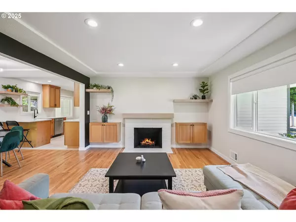 Portland, OR 97220,10559 NE THOMPSON ST