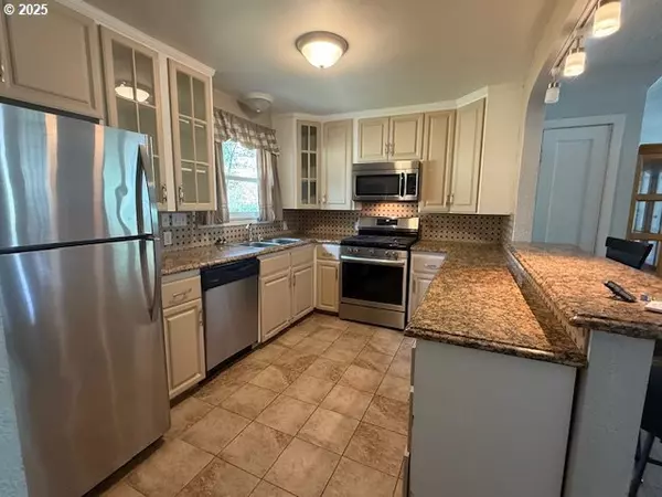 Roseburg, OR 97470,1308 SE GERMOND AVE