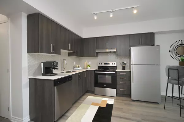 Toronto E10, ON M1E 3B6,1 Falaise RD #212