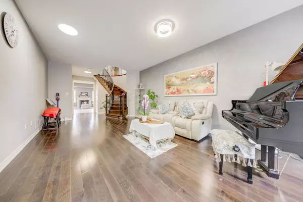 Markham, ON L6C 0X5,23 Cherna AVE S