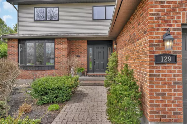 Carp - Huntley Ward, ON K0A 1L0,129 Ridgeview DR