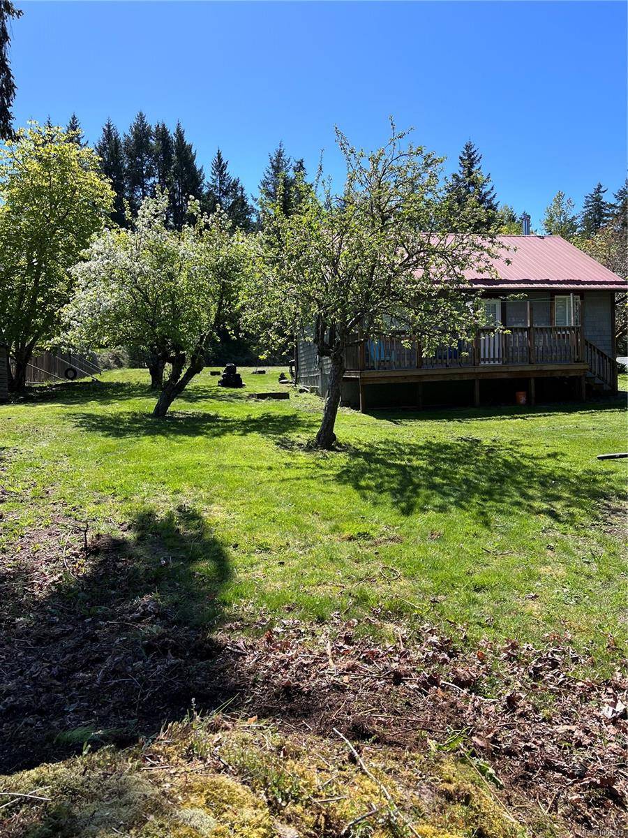 3747 Island Hwy S #Y, Royston, BC V9N 8S7