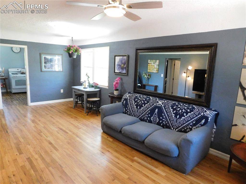 Larkspur, CO 80118,9180 Spruce Mountain RD