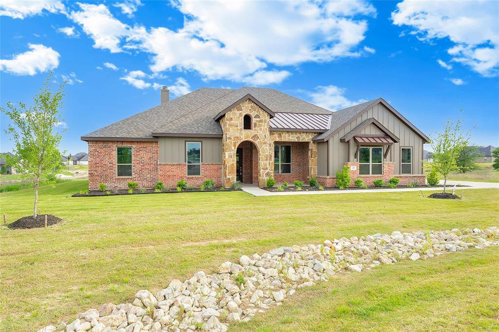 628 Gatlin Pass, Azle, TX 76020
