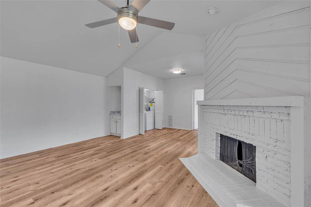 Fort Worth, TX 76112,6042 Stoneybrook Drive