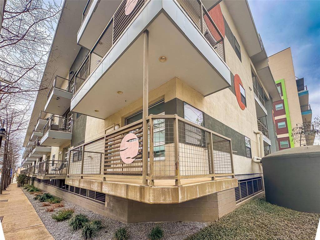 1111 S Akard Street #214, Dallas, TX 75215