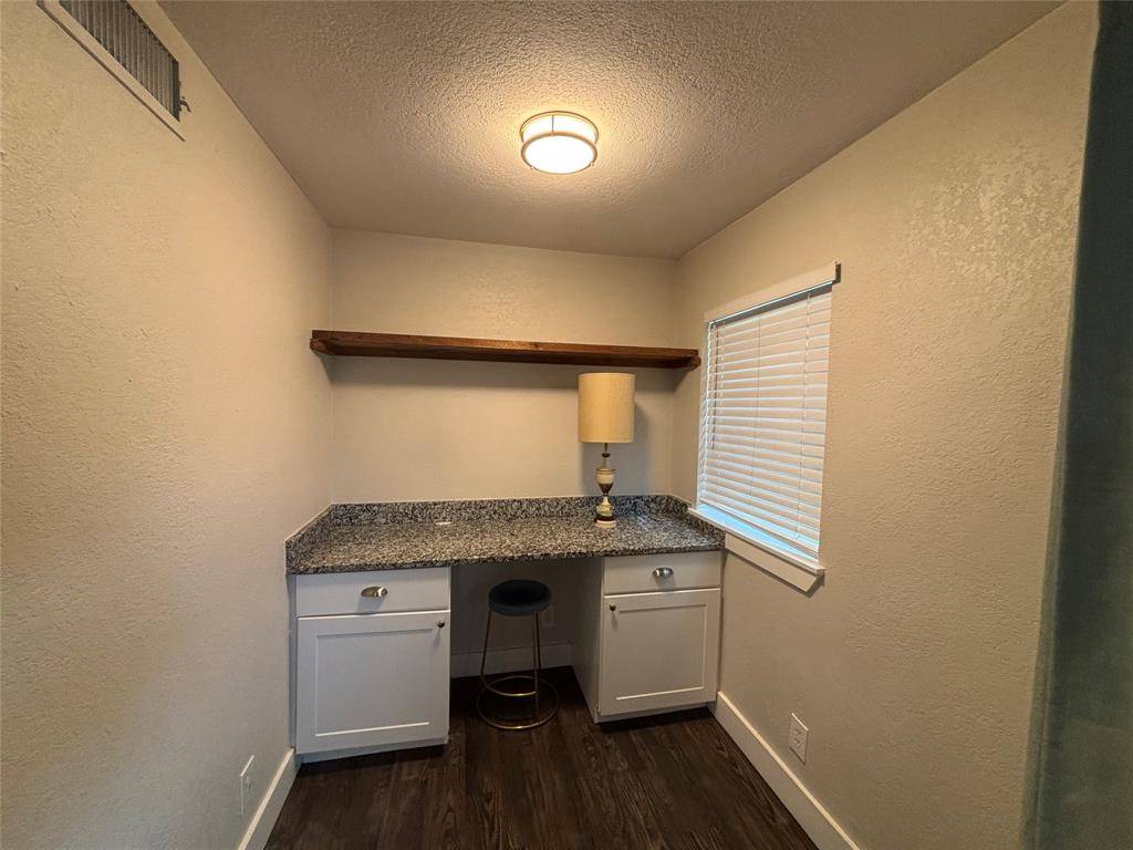 Fort Worth, TX 76107,5928 Fletcher Avenue #17