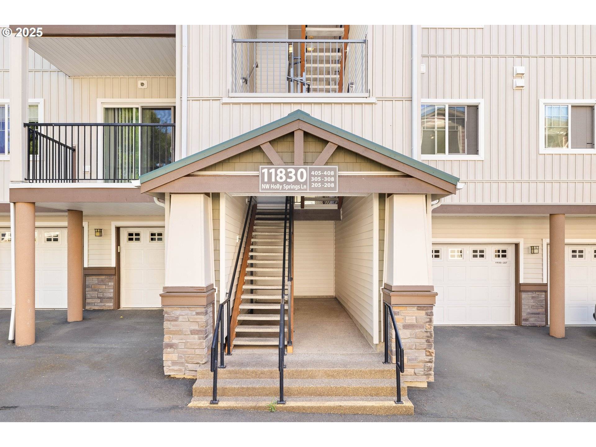 11830 NW HOLLY SPRINGS LN #406, Portland, OR 97229