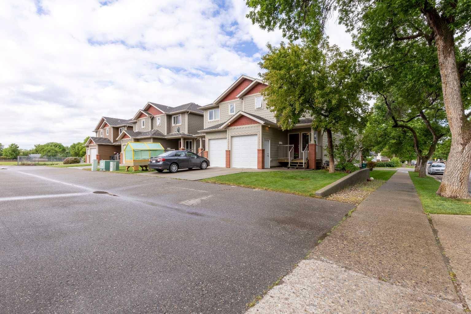 Lethbridge, AB T1H 2K1,645 12A ST N #4