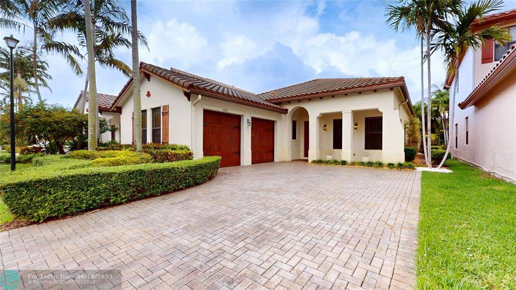 4046 NW 85th Ave, Pembroke Pines, FL 33024
